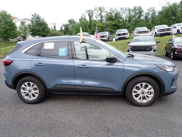 Certified 2024 Ford Escape Active AWD/4WD image 8