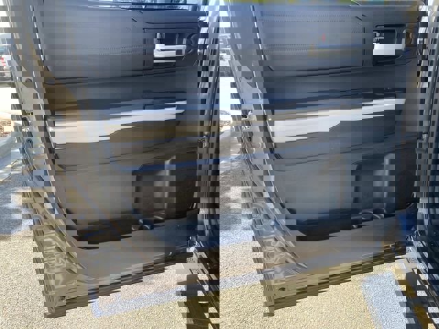 Used 2018 Toyota Tundra Limited w/ Limited Premium Package AWD/4WD image 15