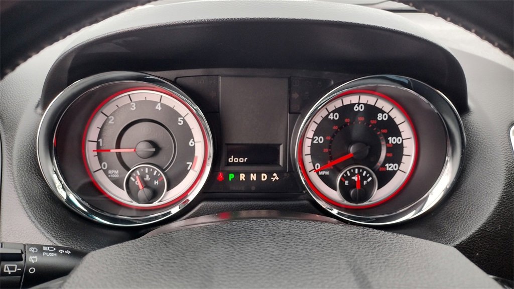 Used 2017 Dodge Grand Caravan SE image 14