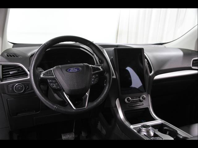 Certified 2023 Ford Edge SEL w/ Cargo Accessory Package AWD/4WD image 6