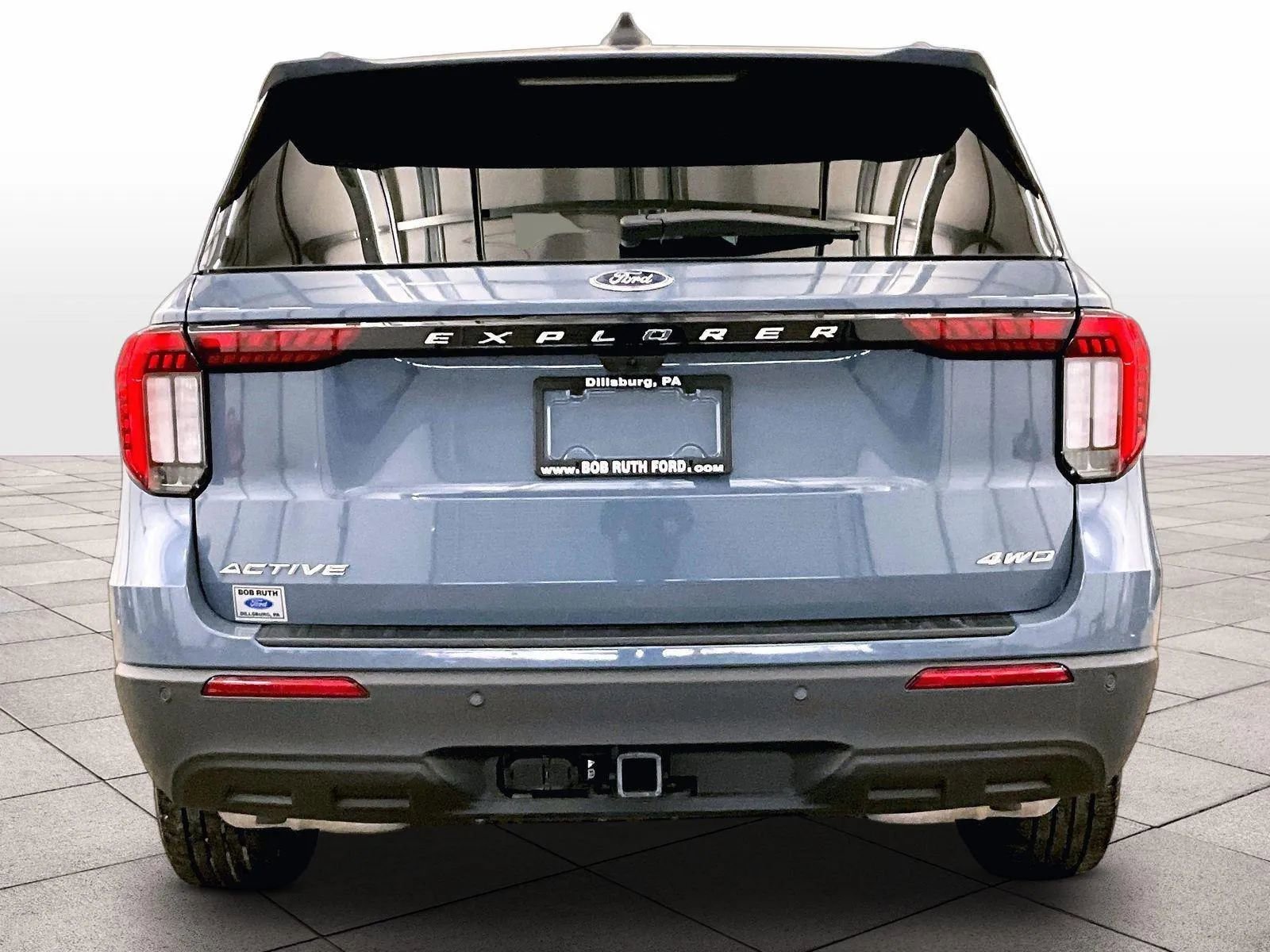 Certified 2025 Ford Explorer Active image 4