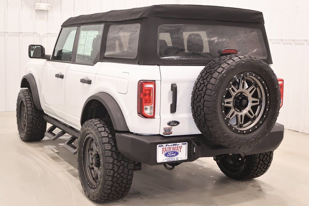 Certified 2022 Ford Bronco Base image 4