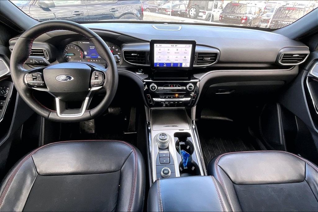 Certified 2022 Ford Explorer ST-Line image 13