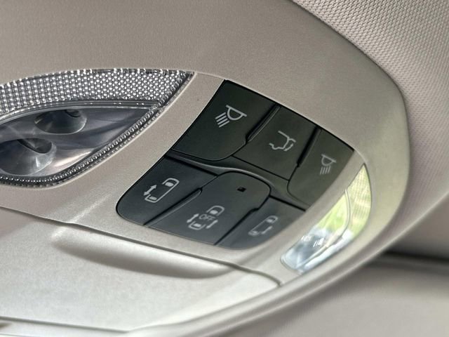 Used 2022 Chrysler Pacifica Touring-L FWD image 44