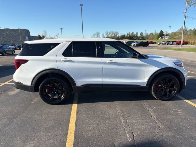 Certified 2022 Ford Explorer ST w/ Equipment Group 401A AWD/4WD image 2