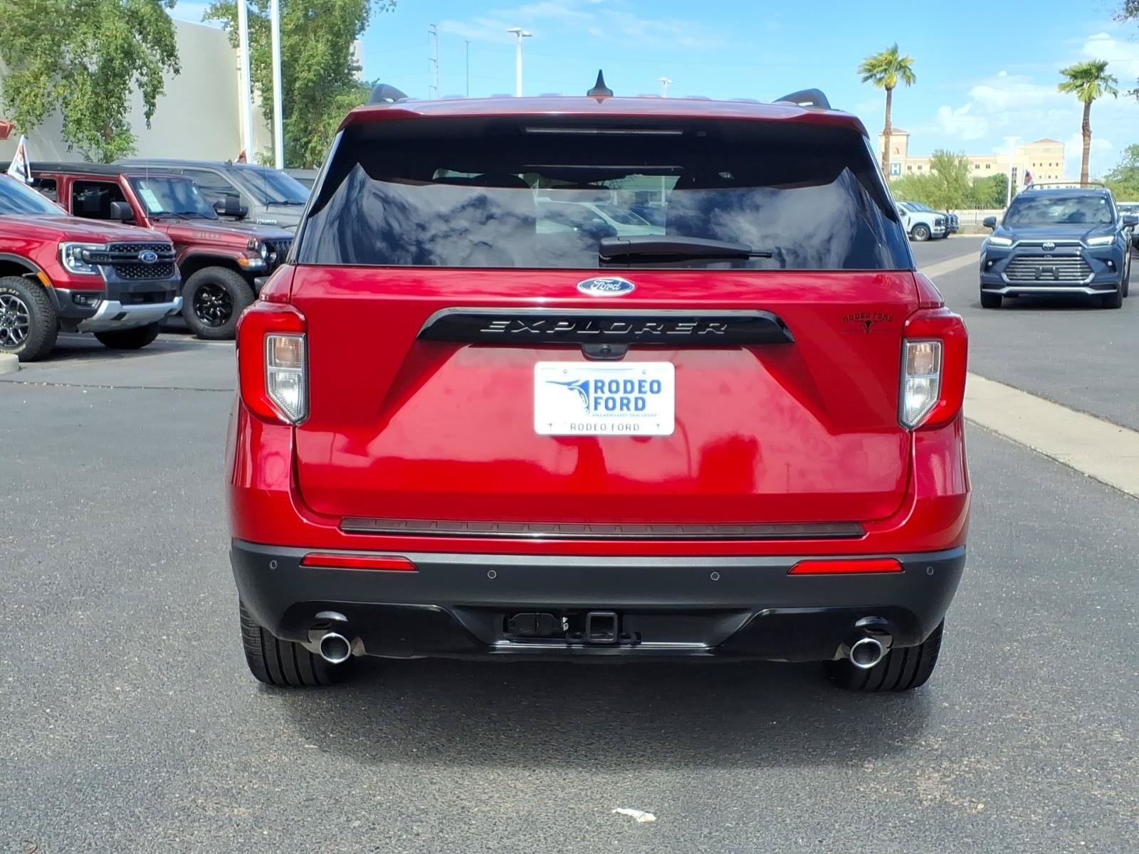 Certified 2023 Ford Explorer ST-Line w/ Class IV Trailer Tow Package RWD image 5