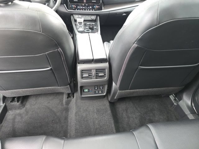 Used 2023 Nissan Rogue Platinum w/ Platinum Premium Package AWD/4WD image 15