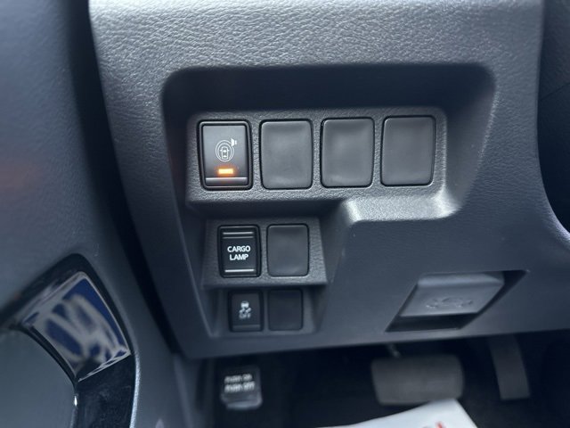 Used 2023 Nissan Frontier SV w/ Midnight Edition Package image 19