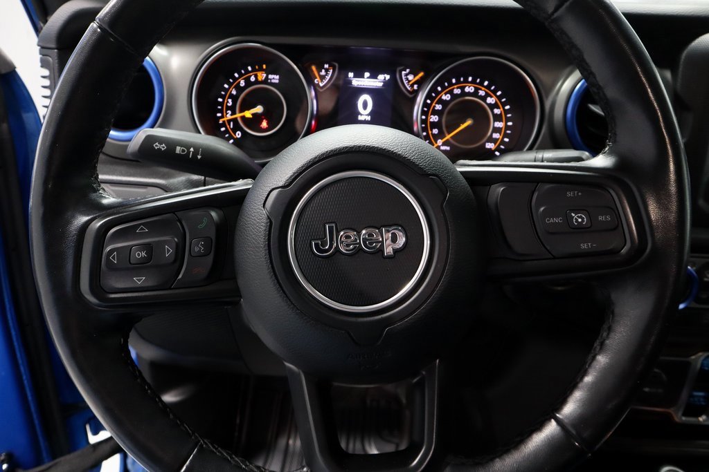 Used 2022 Jeep Gladiator Willys image 33