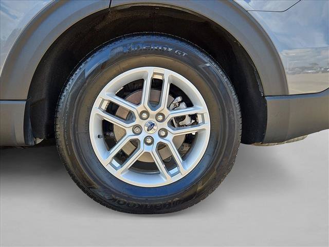 Certified 2025 Ford Explorer Active RWD image 25