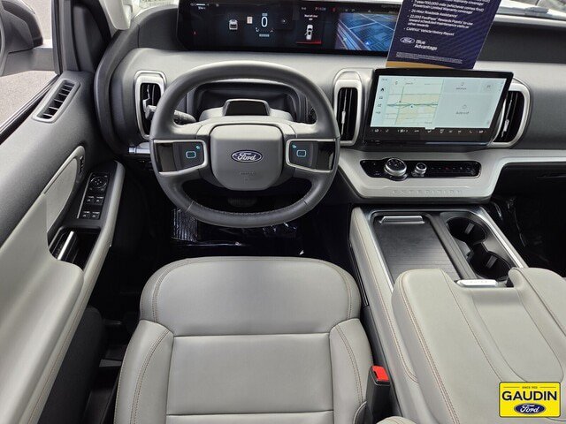 Certified 2025 Ford Expedition Active AWD/4WD image 14