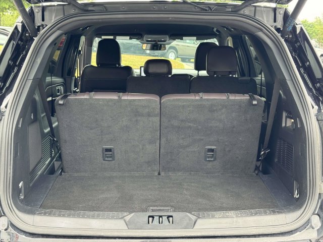 Certified 2026 Ford Explorer Platinum AWD/4WD image 8