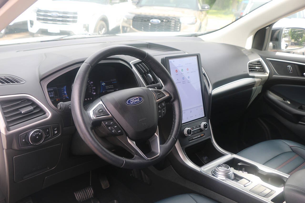 Certified 2023 Ford Edge SEL w/ Sport Appearance Package AWD/4WD image 28