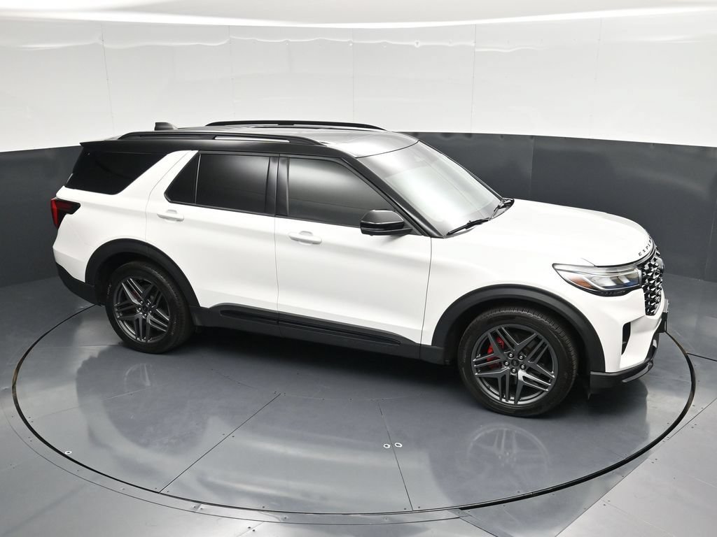 Certified 2025 Ford Explorer ST AWD/4WD image 45