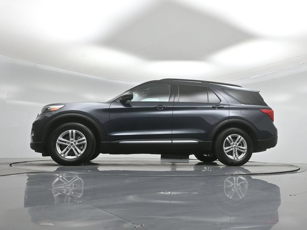 Certified 2023 Ford Explorer XLT RWD image 53