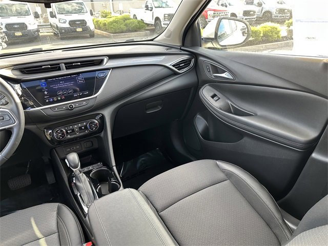 Used 2023 Buick Encore GX Select w/ Sport Touring Package image 18