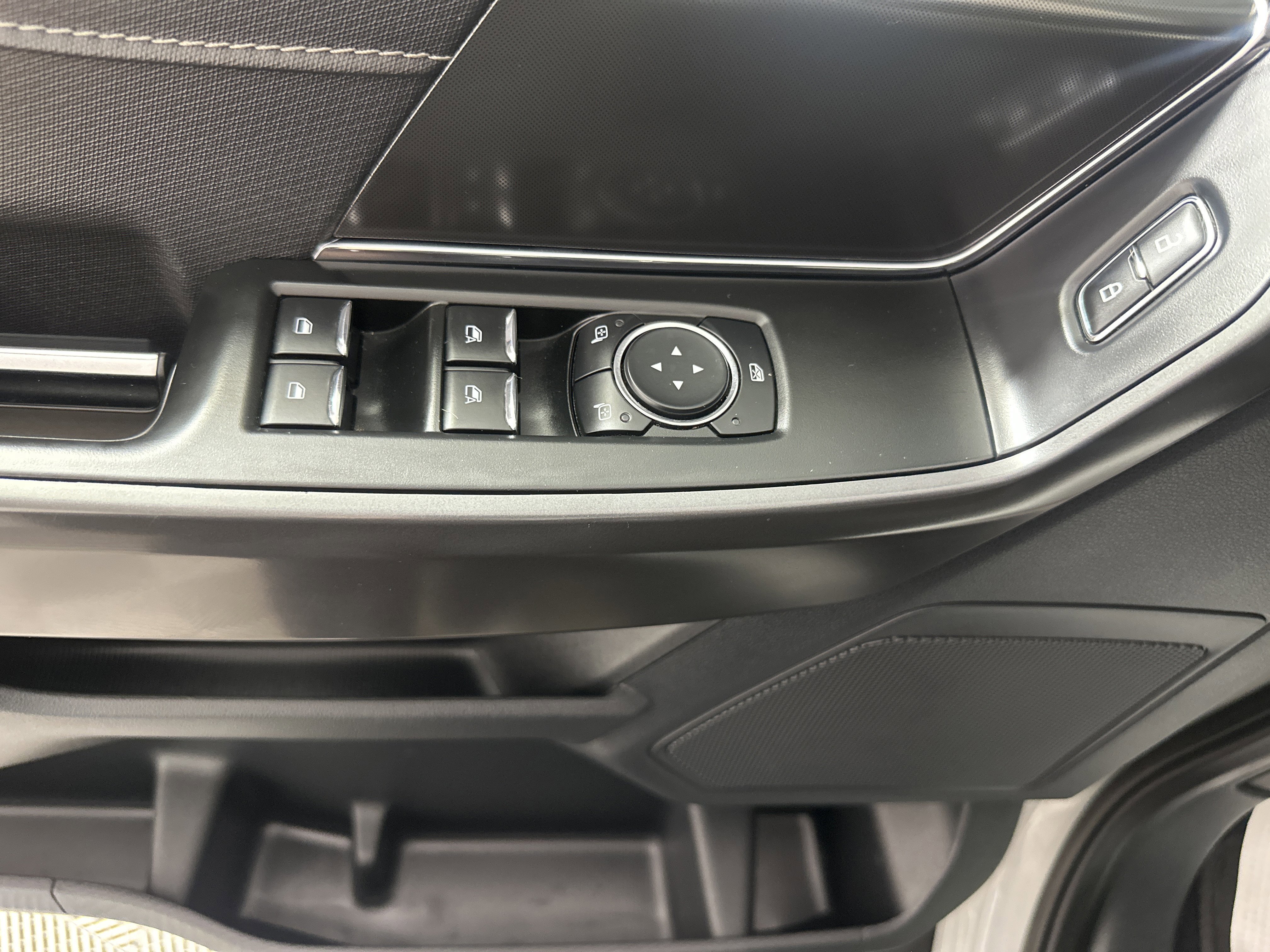 Certified 2024 Ford F150 XLT w/ XLT Black Appearance Package image 11