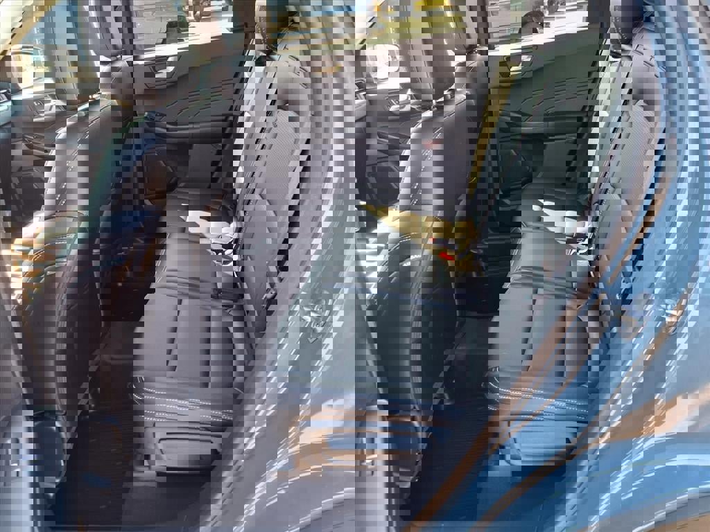 Certified 2023 Ford Escape Platinum w/ Class II Trailer Tow Package image 13