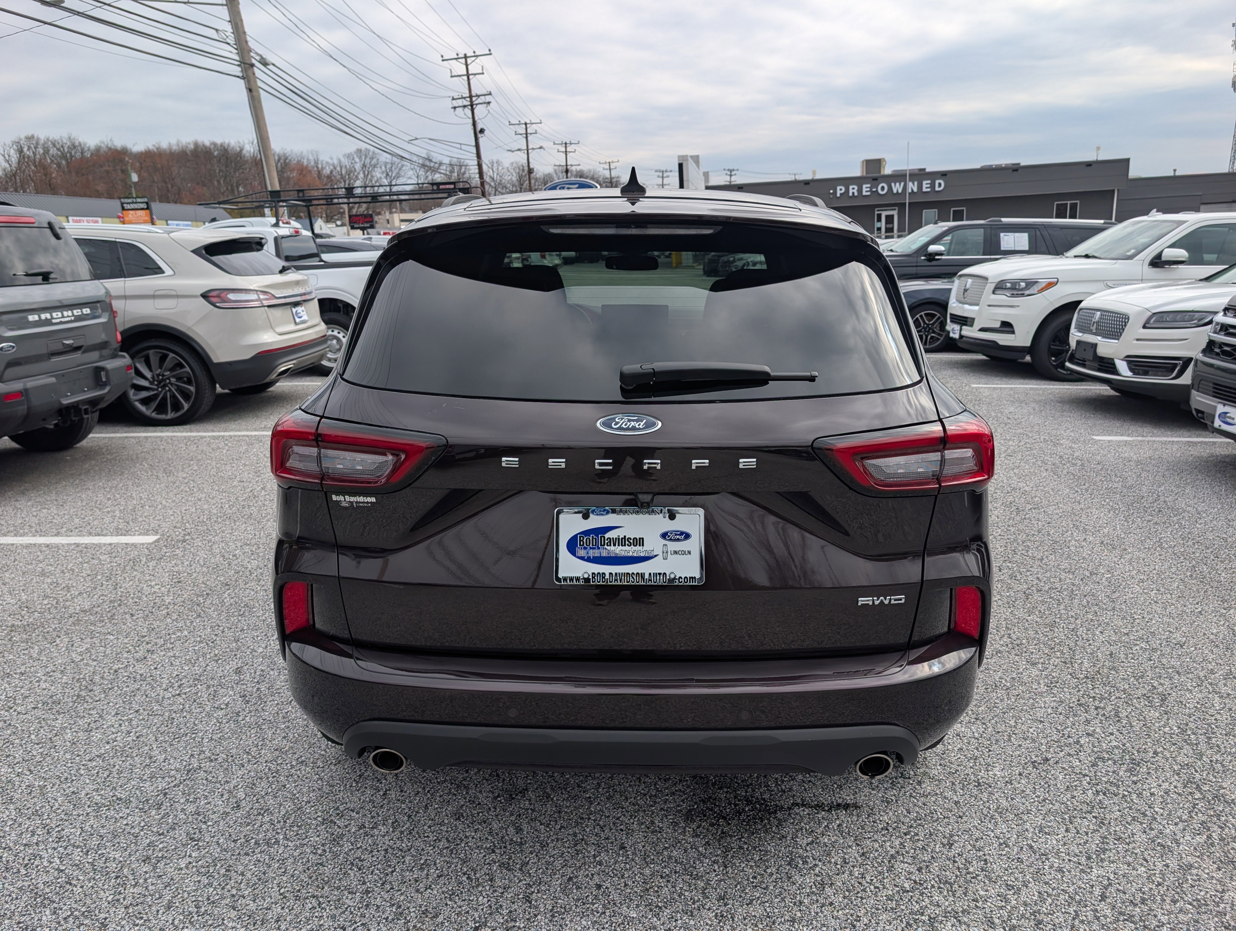 Certified 2023 Ford Escape ST-Line Elite w/ Premium Technology Package image 3