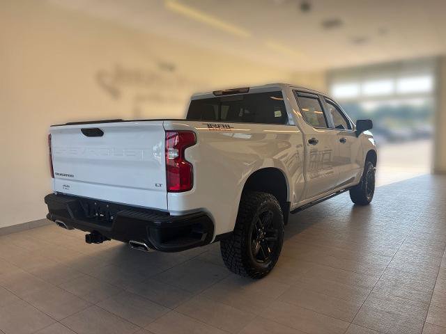 Used 2024 Chevrolet Silverado 1500 LT Trail Boss w/ Convenience Package II AWD/4WD image 2