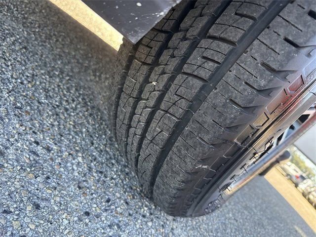 Certified 2024 Ford Expedition Max XLT image 33