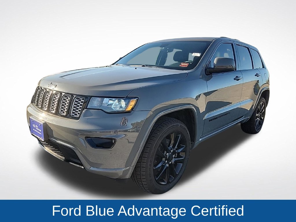 Used 2019 Jeep Grand Cherokee Altitude AWD/4WD image 3