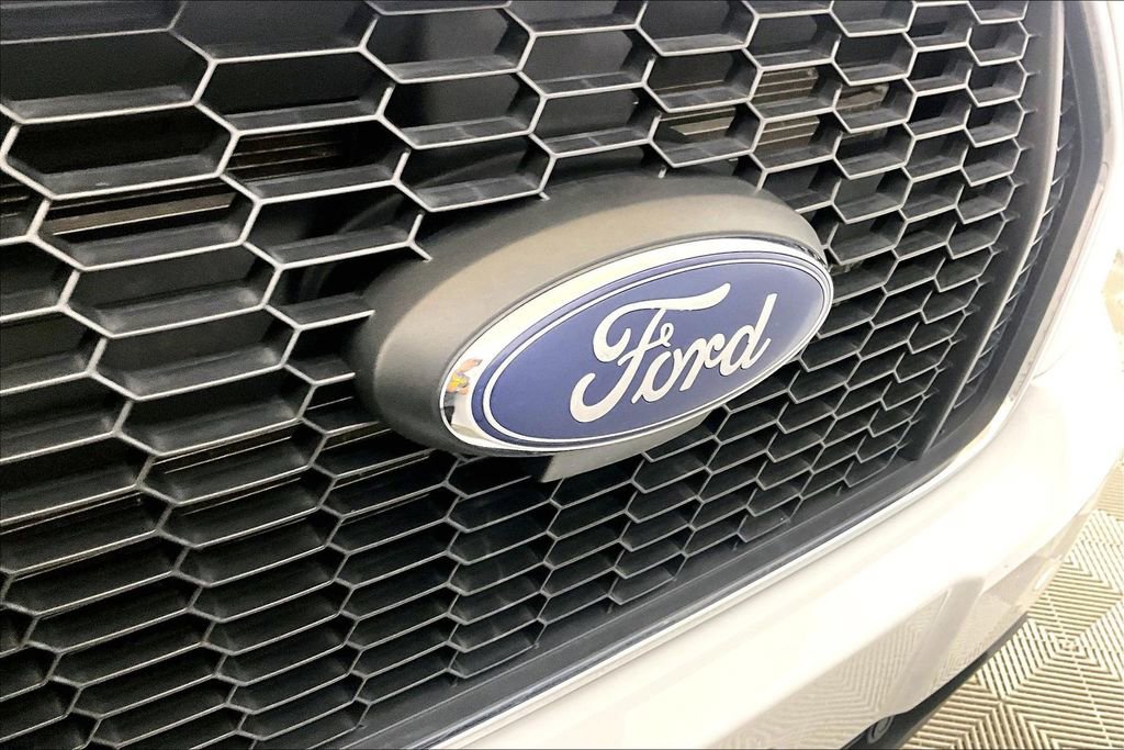Certified 2024 Ford Transit 350 XLT RWD image 23
