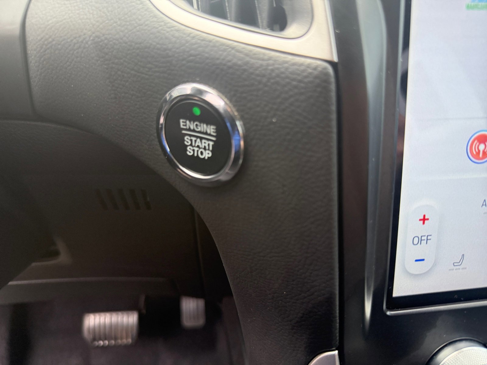 Certified 2024 Ford Edge SEL w/ Convenience Package image 21