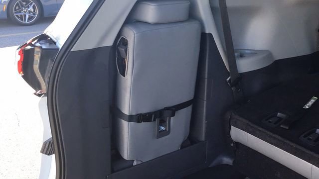 Used 2024 Toyota Sienna XLE image 9