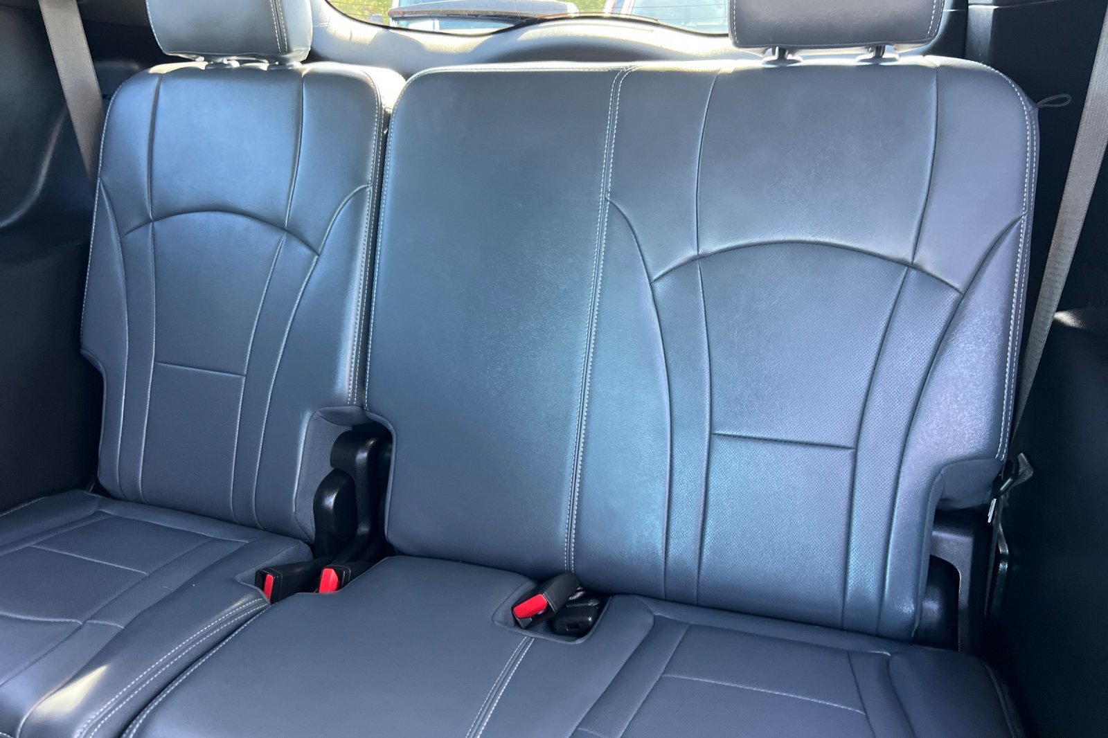 Used 2023 Buick Enclave Premium image 16