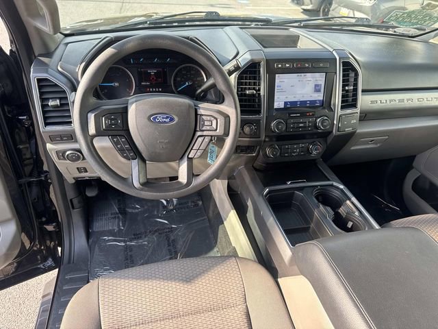 Certified 2022 Ford F250 XLT w/ Black Appearance Package image 19