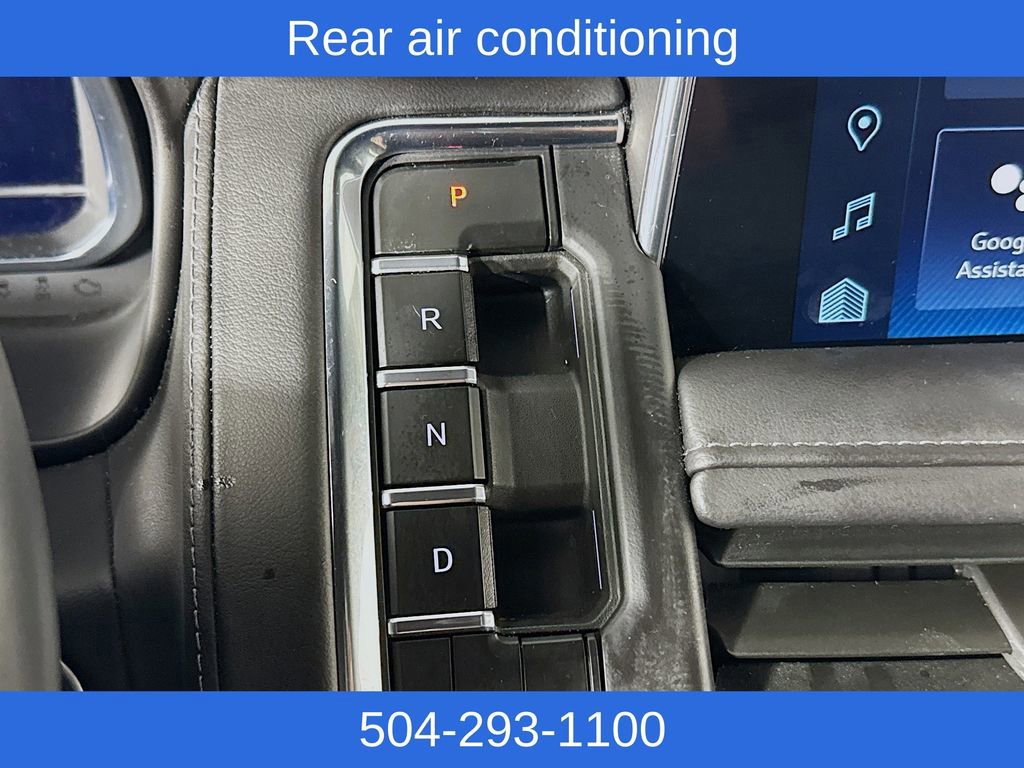 Used 2024 Chevrolet Suburban LT image 16