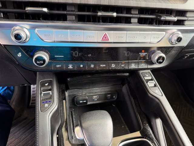 Used 2024 Kia Telluride SX w/ Towing Package AWD/4WD image 15