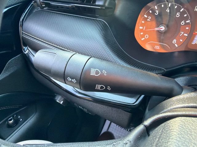 Used 2023 Jeep Compass Latitude w/ Convenience Group AWD/4WD image 9
