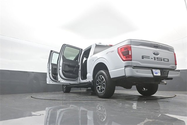 Certified 2021 Ford F150 XLT w/ Equipment Group 302A High image 41