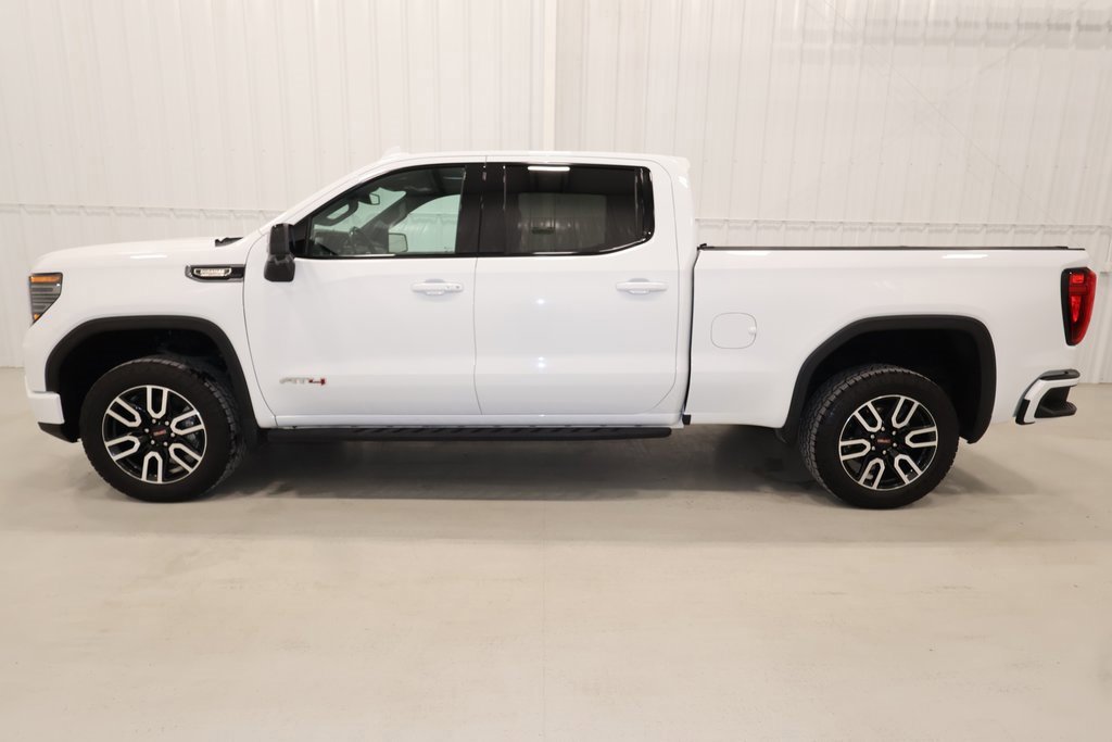 Used 2023 GMC Sierra 1500 AT4 w/ AT4 Preferred Package image 2