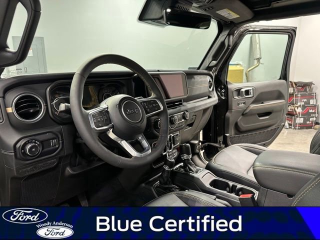 Used 2024 Jeep Wrangler Unlimited Sahara w/ Technology Group image 9