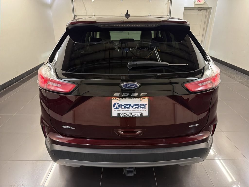 Certified 2024 Ford Edge SEL w/ Convenience Package AWD/4WD image 5