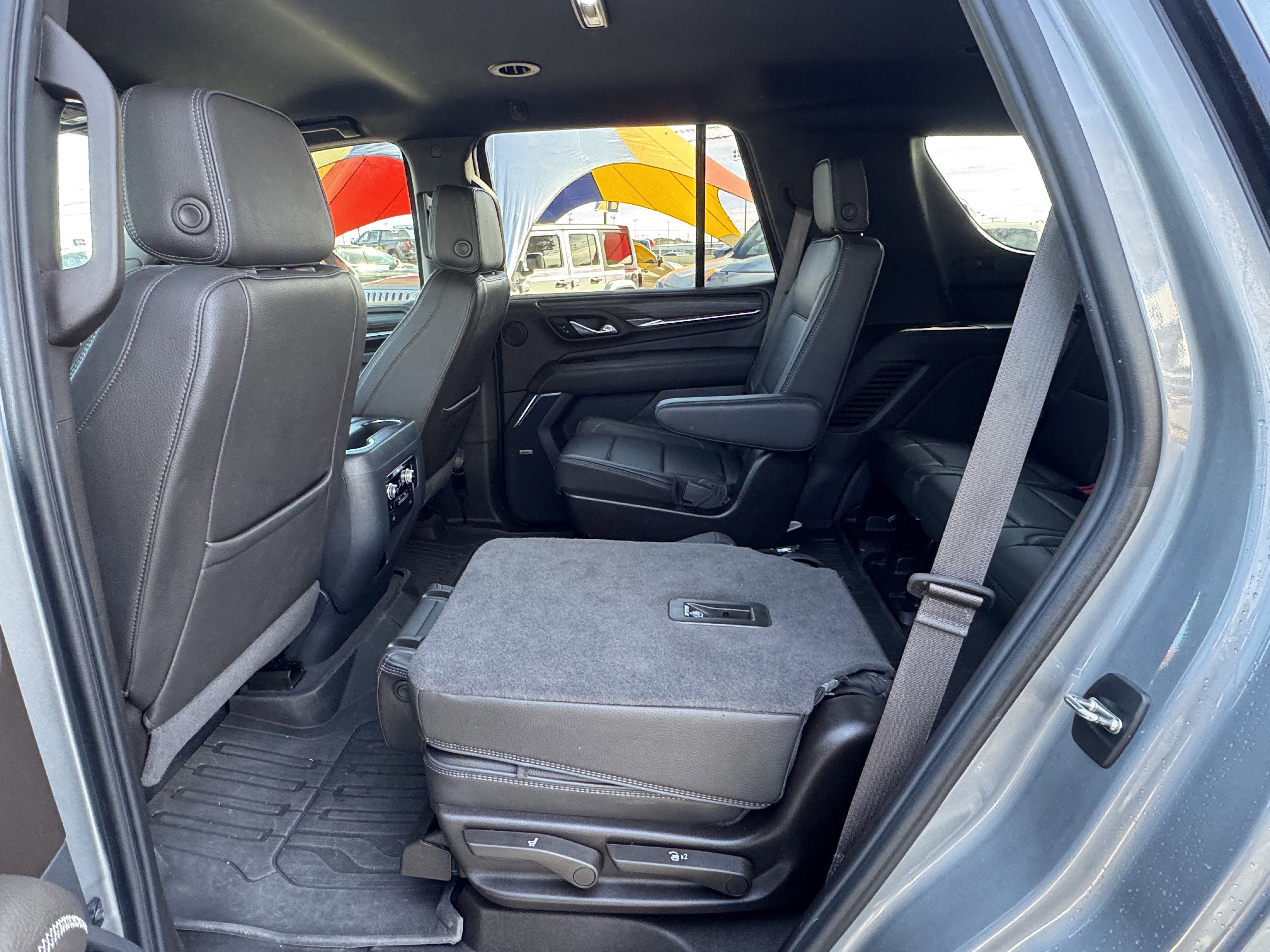 Used 2024 GMC Yukon Denali image 15