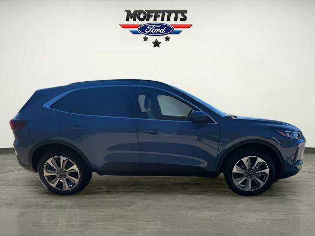 Certified 2025 Ford Escape Platinum AWD/4WD image 6
