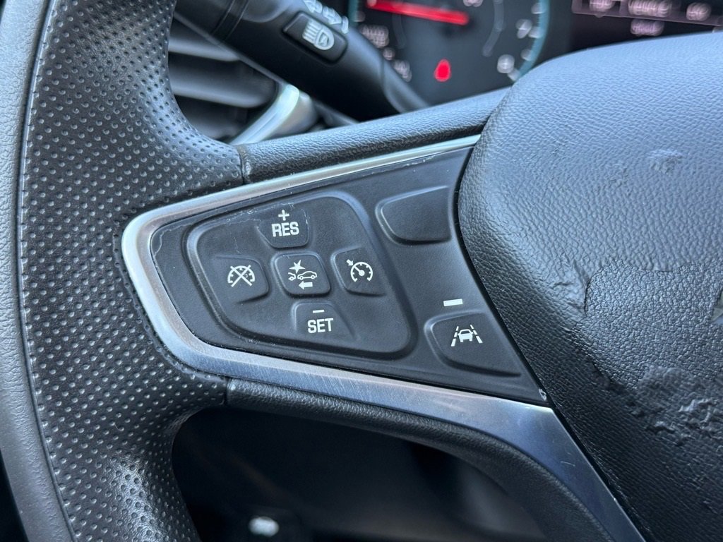 Used 2022 Chevrolet Equinox LS image 23