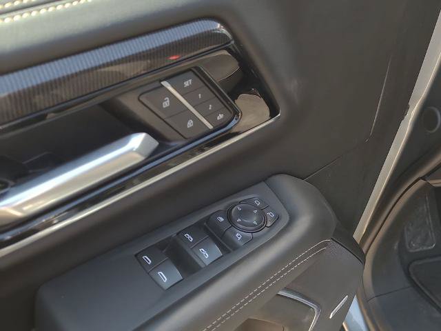 Used 2026 GMC Yukon Elevation RWD image 23