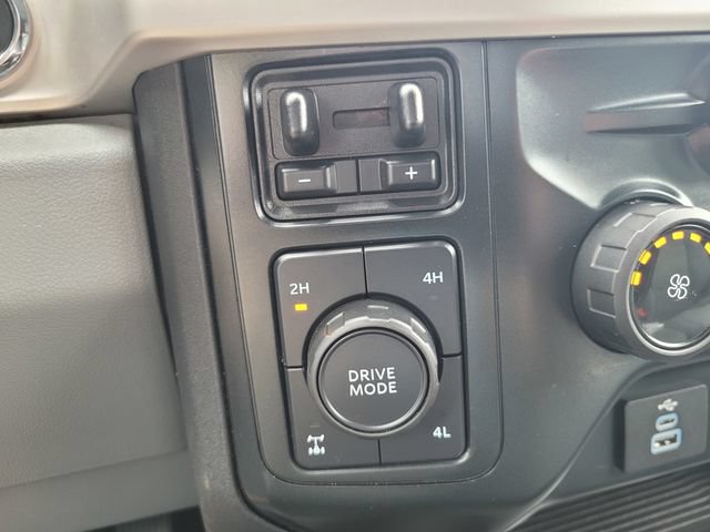 Certified 2023 Ford F350 XLT w/ XLT Premium Package AWD/4WD image 25