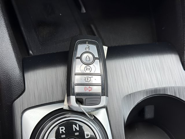 Certified 2022 Ford Escape SEL w/ SEL Stealth AWD Package image 14