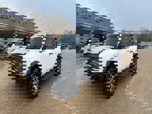 Certified 2024 Ford Bronco Badlands image 5