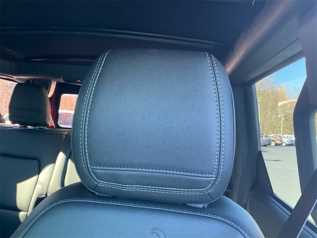 Certified 2025 Ford Bronco Big Bend w/ Black Diamond Package image 19