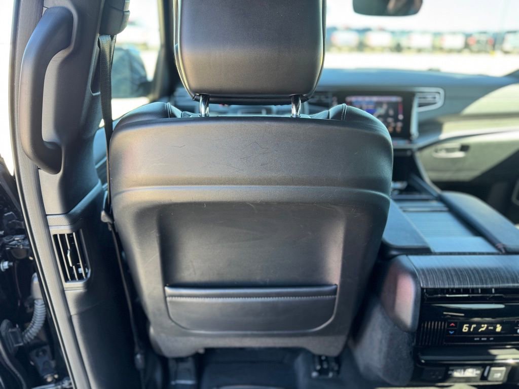 Used 2024 Jeep Wagoneer Series II w/ Flexible Seating Group image 34