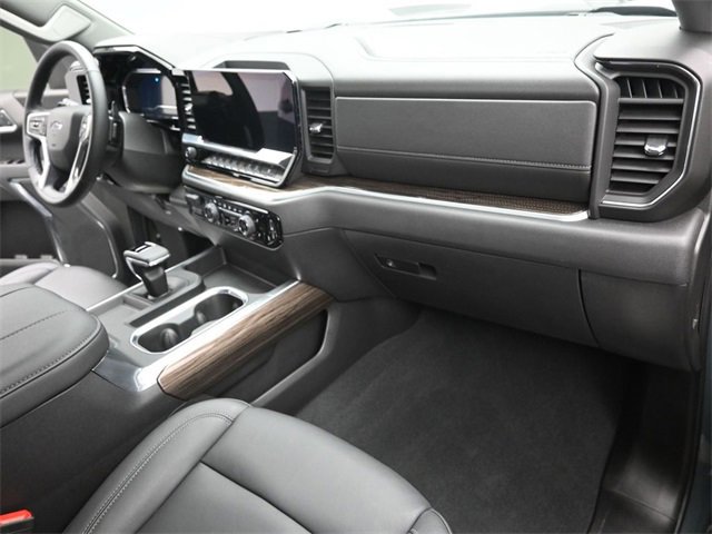 Used 2025 Chevrolet Silverado 1500 LT Trail Boss w/ LT Trail Boss Premium Package image 47