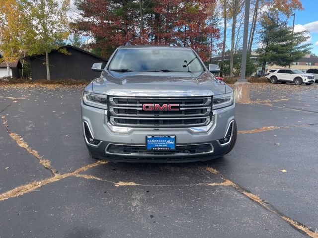 Used 2023 GMC Acadia SLT AWD/4WD image 4