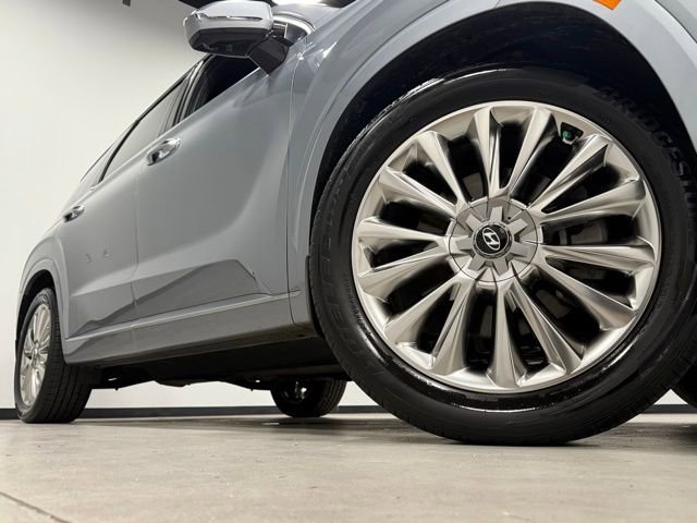 Used 2020 Hyundai Palisade Limited image 3